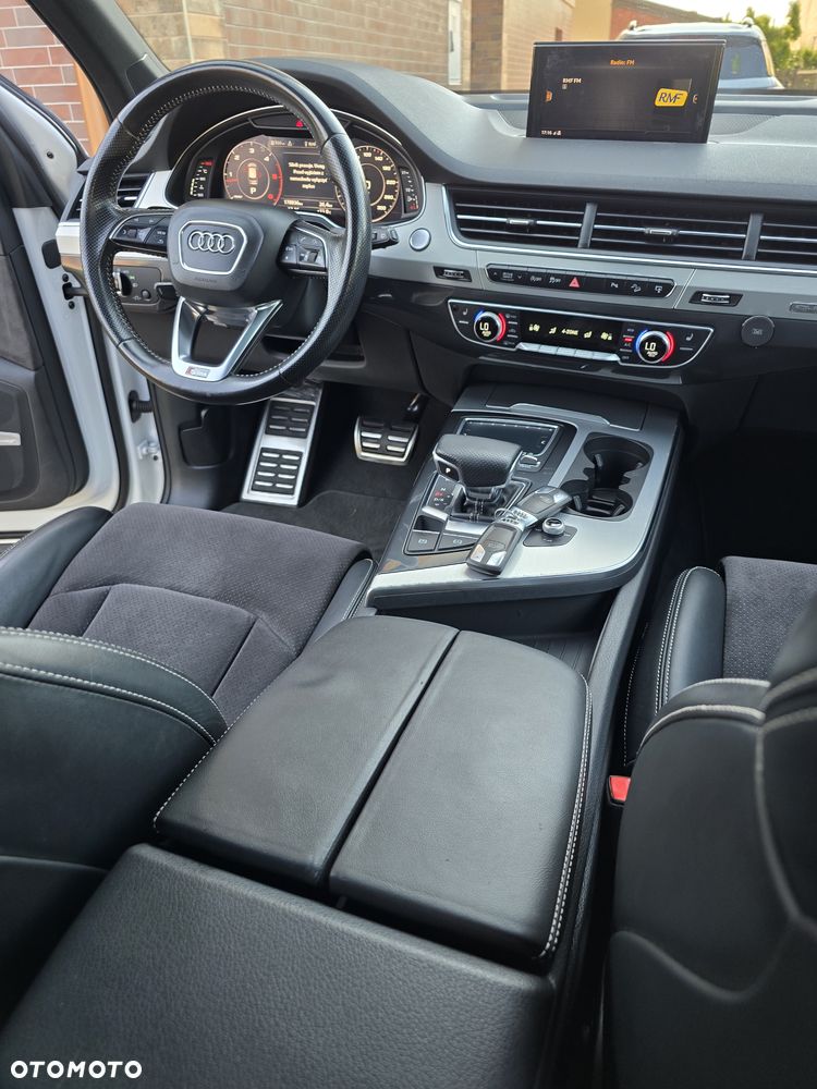 Audi Q7 - 9