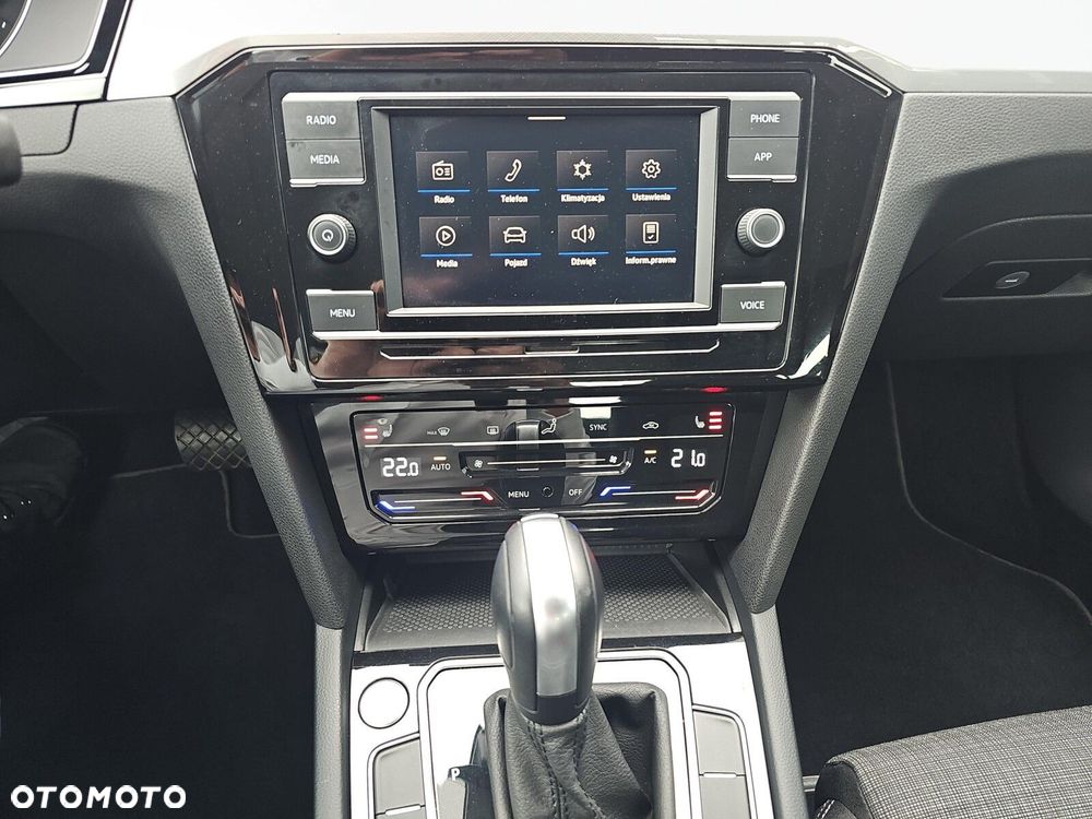 Volkswagen Passat - 15