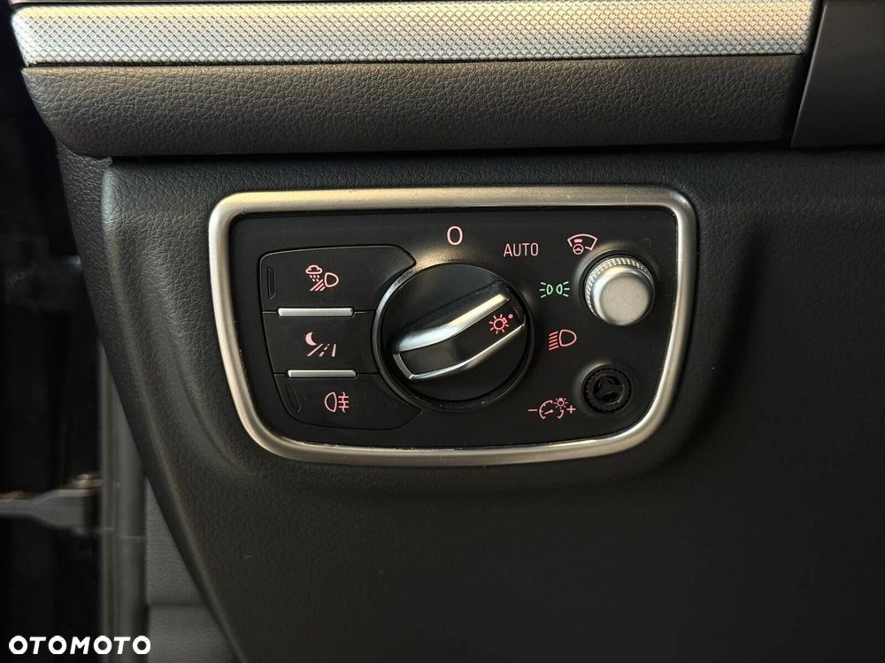 Audi A6 Allroad - 30