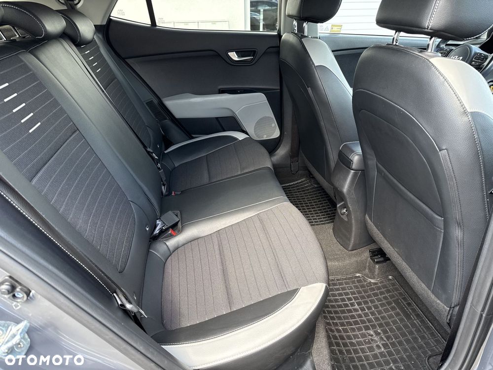 Kia Stonic 1.0 T-GDI MHEV L - 8