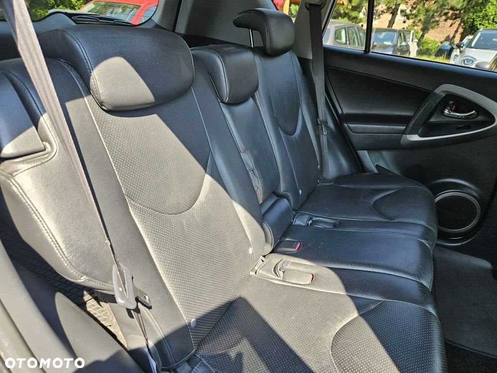 Toyota RAV4 - 17