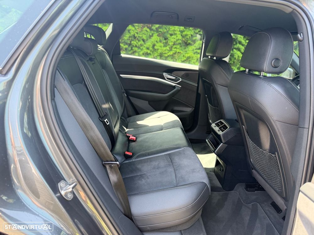 Audi e-tron 55 quattro S line - 18