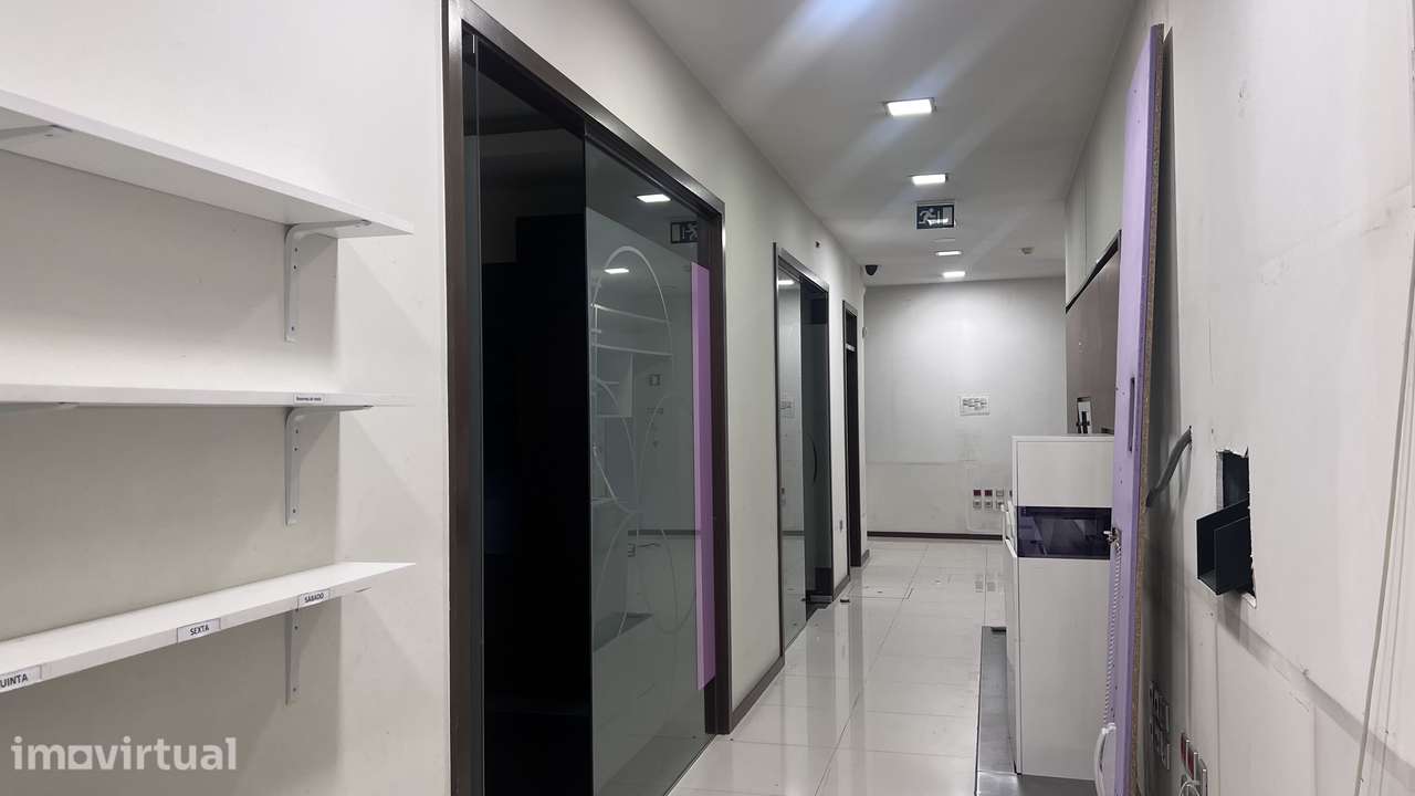 Loja para arrendamento no centro histórico de Braga - Grande imagem: 3/14