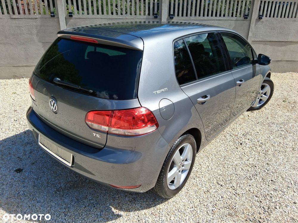 Volkswagen Golf - 37