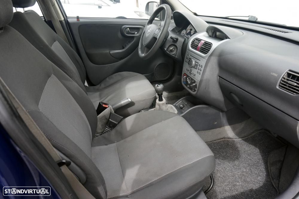 Opel Corsa 1.2 Twinport First - 6