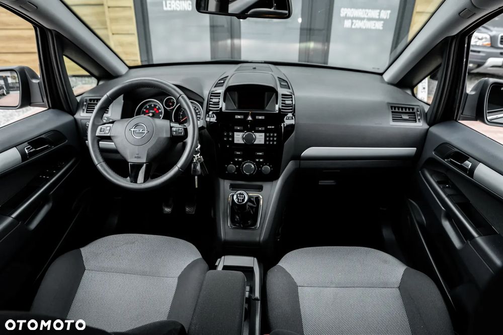 Opel Zafira 1.8 Family Plus - 23