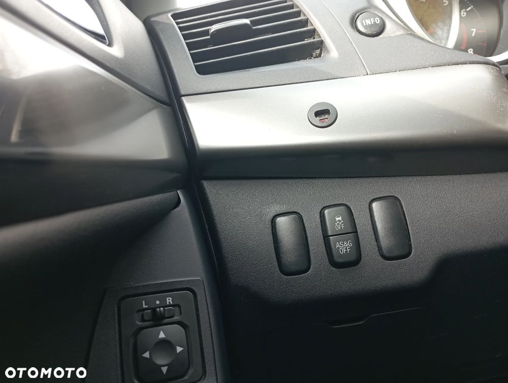 Mitsubishi Lancer 1.6 Intense - 15