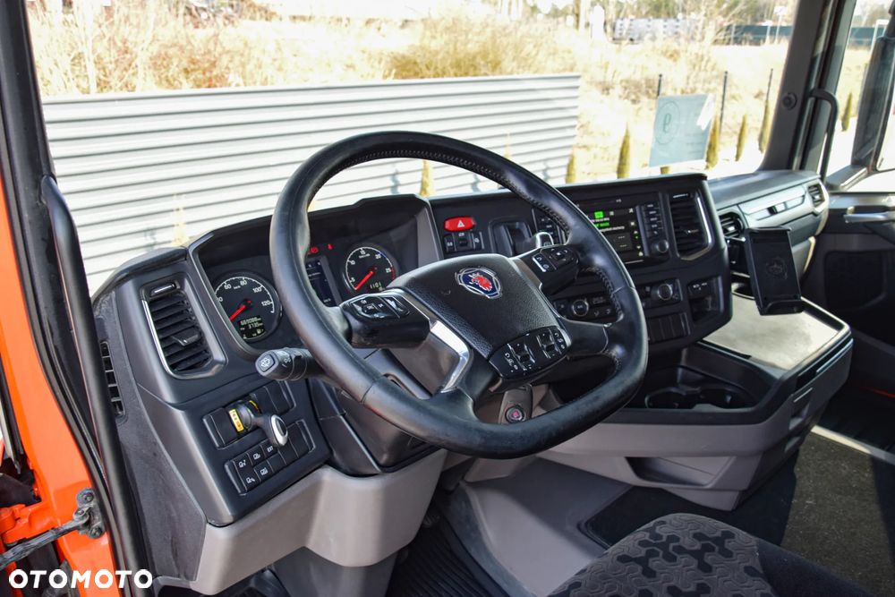Scania R450 / EURO 6 / HYDRAULIKA / RETARDER / KAMERA / ACC / KLIMA / ALUFELGI / LEDY / SERWISOWANA / SPROWADZONA - 19
