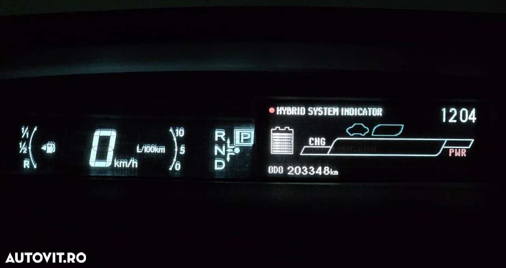 Toyota Prius (Hybrid) Executive - 6