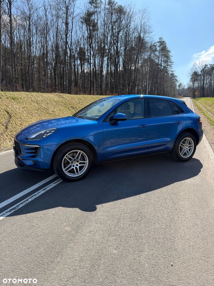 Porsche Macan Standard - 2