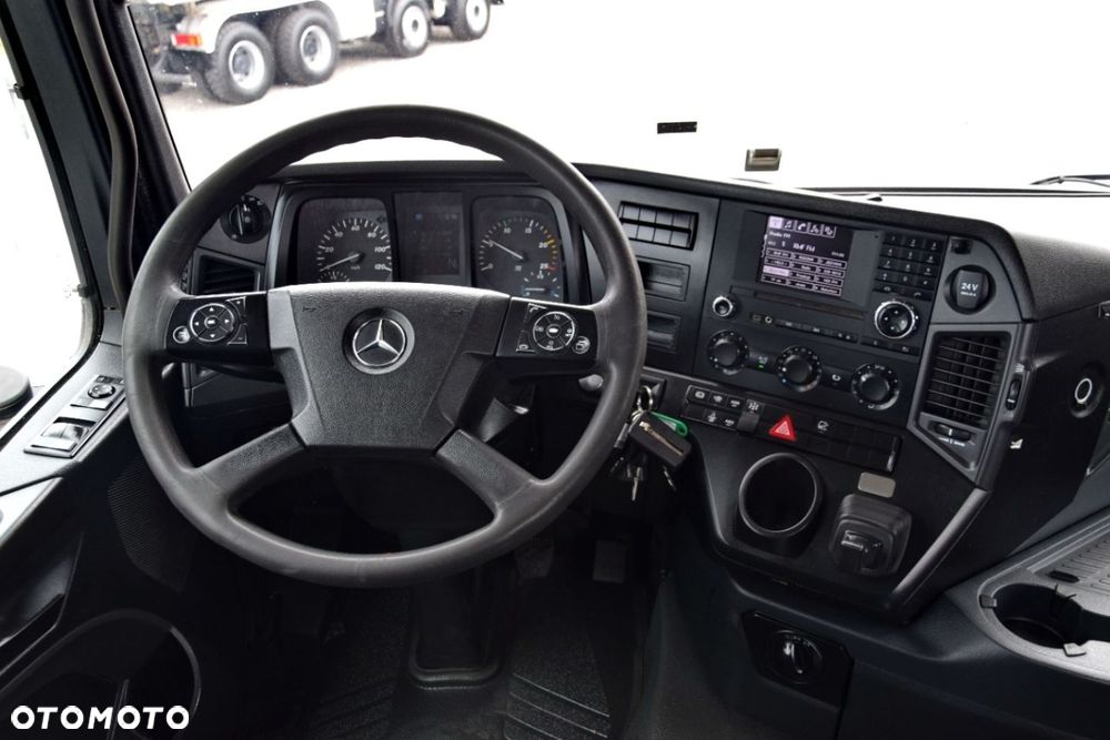 Mercedes-Benz Arocs 4145 - 33