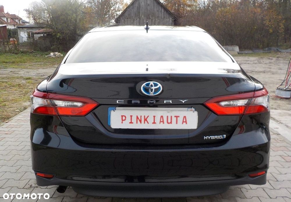 Toyota Camry - 14