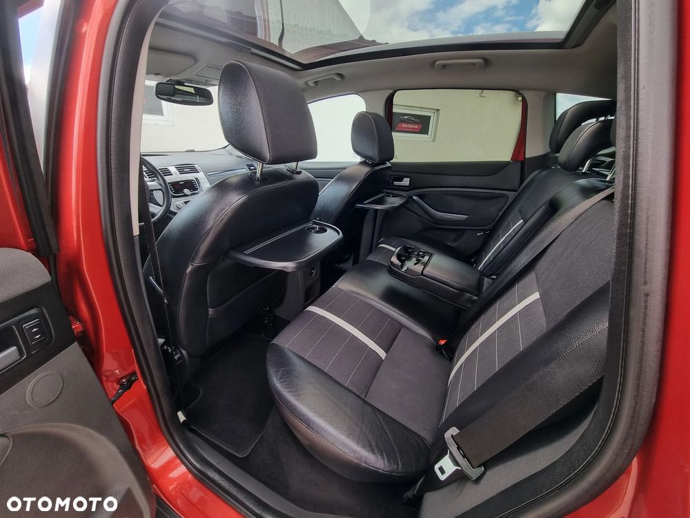 Ford Kuga 2.0 TDCi 4x4 Titanium - 10