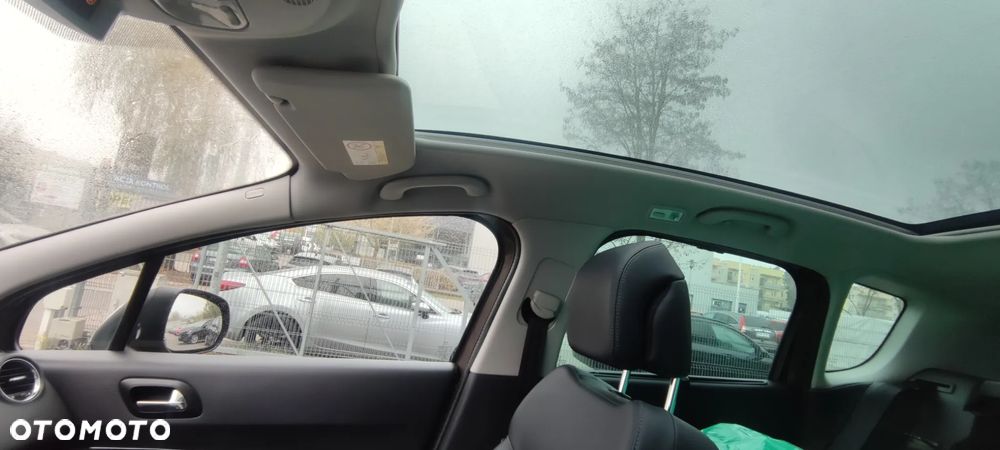 Peugeot 3008 - 11