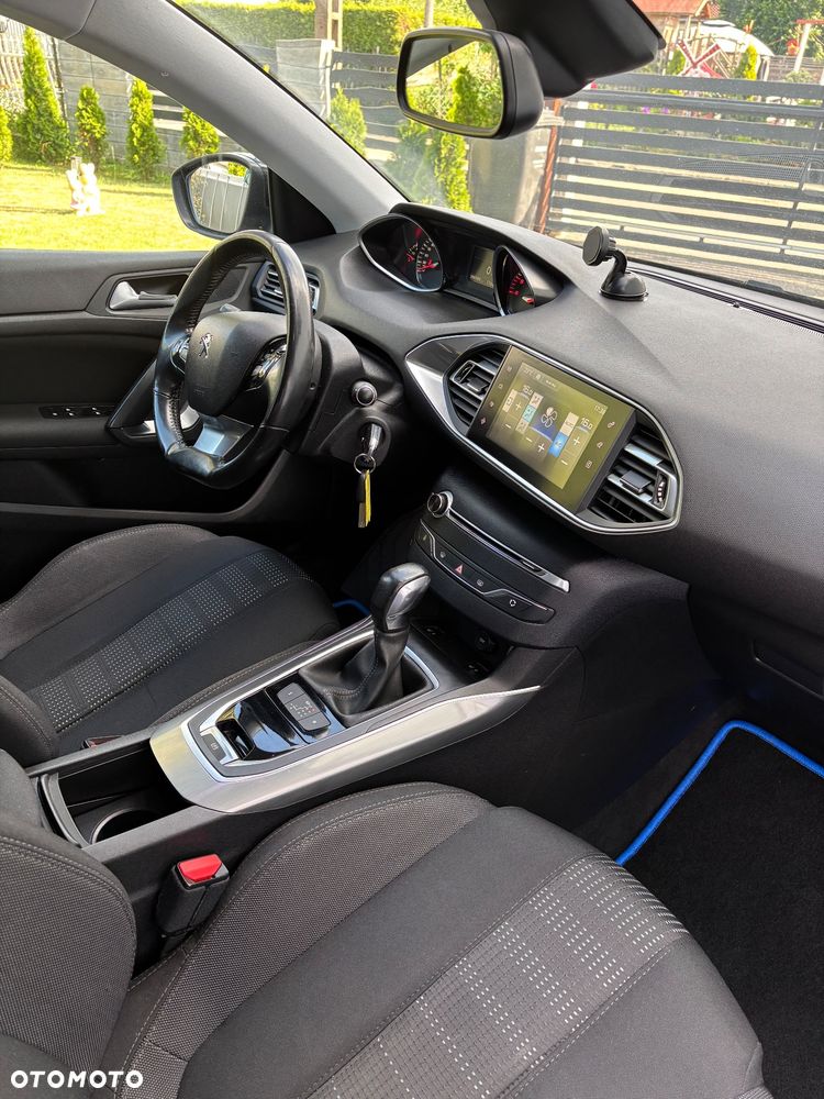 Peugeot 308 BlueHDi FAP 150 EAT6 Stop & Start Allure - 32