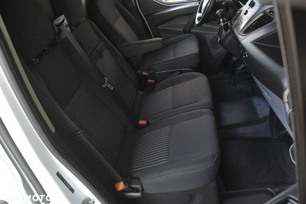 Ford Transit Custom - 19
