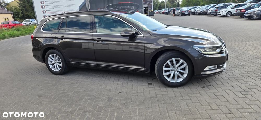 Volkswagen Passat Variant 2.0 TDI BMT Highline - 17