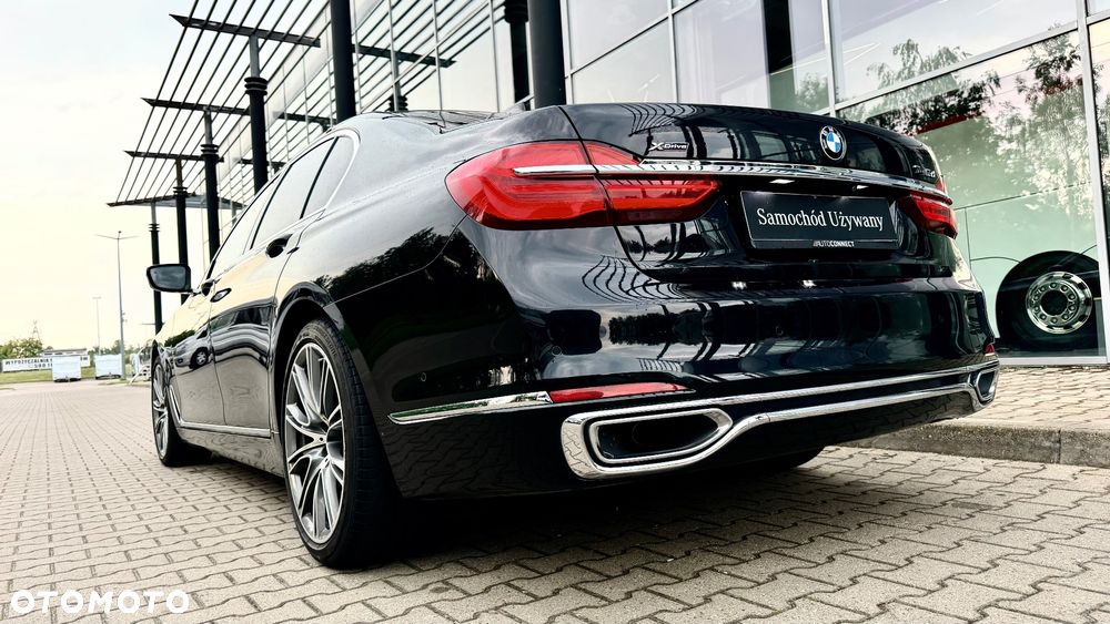 BMW Seria 7 740Ld xDrive sport - 21