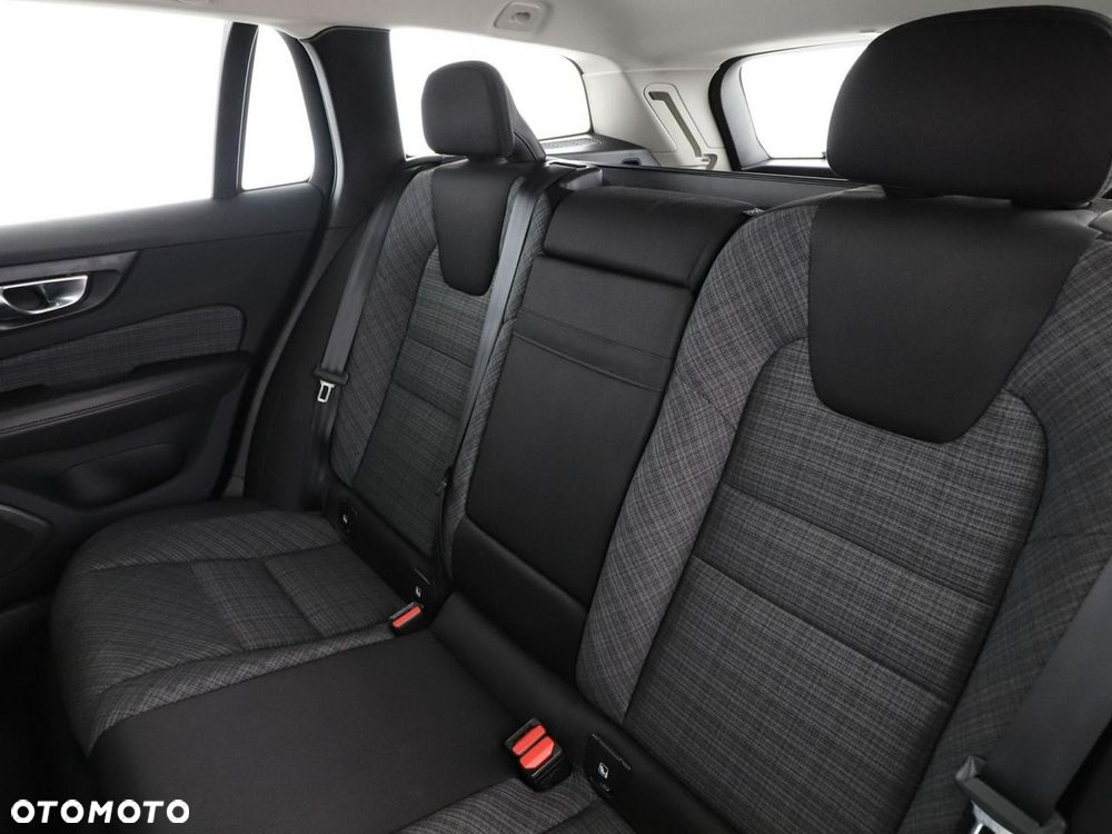 Volvo V60 B4 D Core - 18