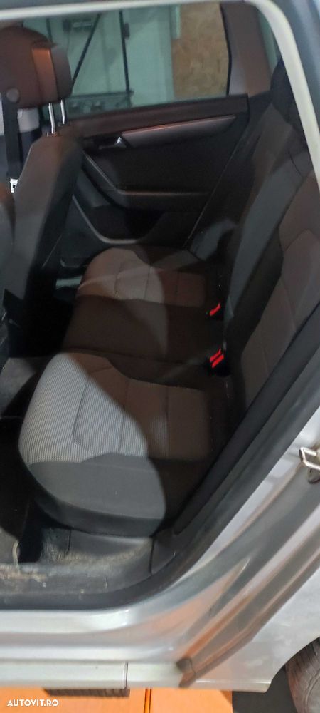Dezmembrez volkswagen vw passat B7 Break an 2012 CAYC cv MYP LA7W - 14