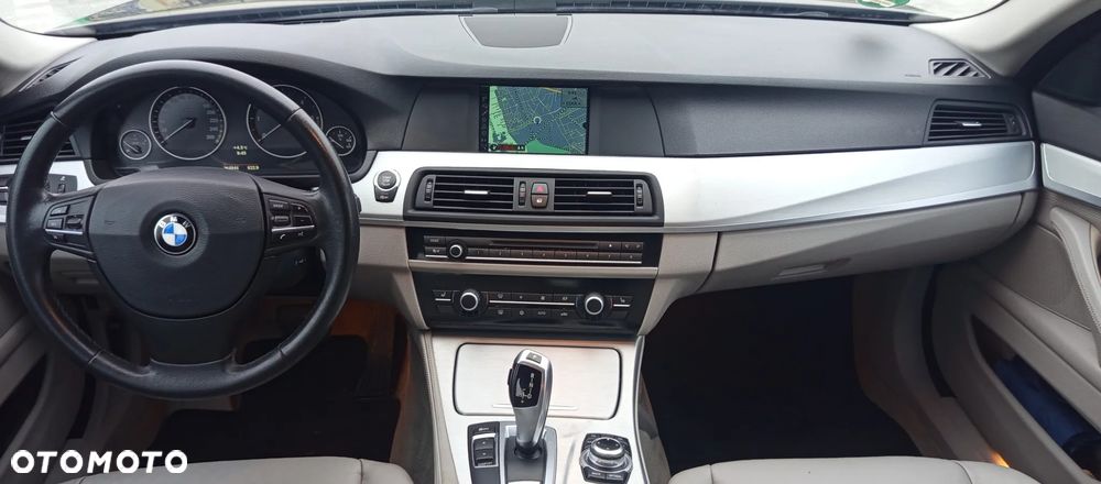BMW Seria 5 520d - 8