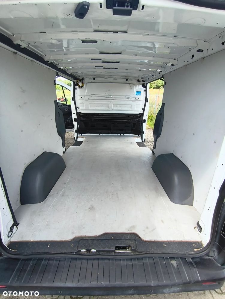 Renault Trafic - 13