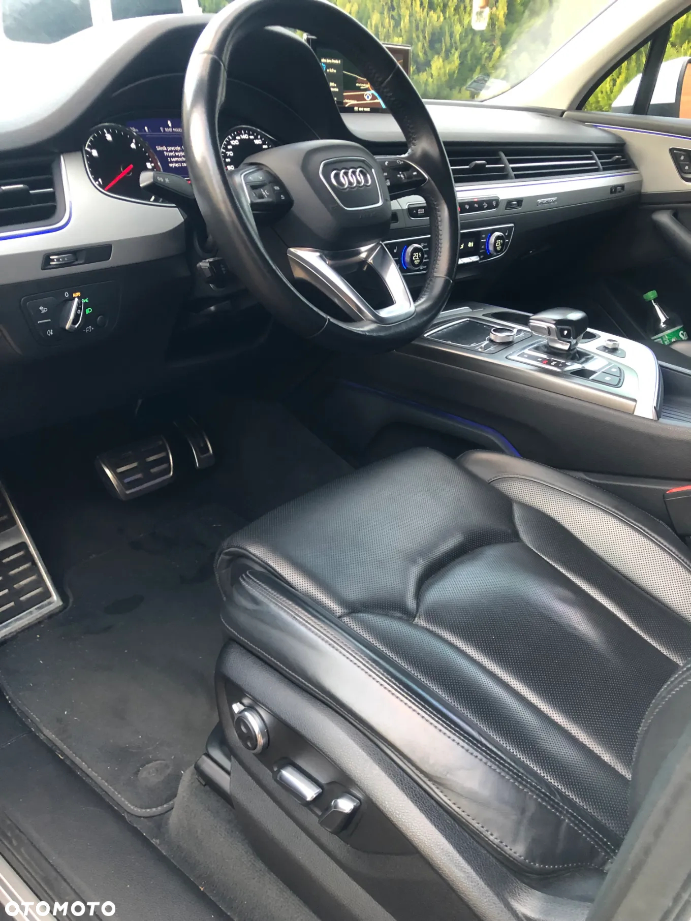 Audi Q7 - 12