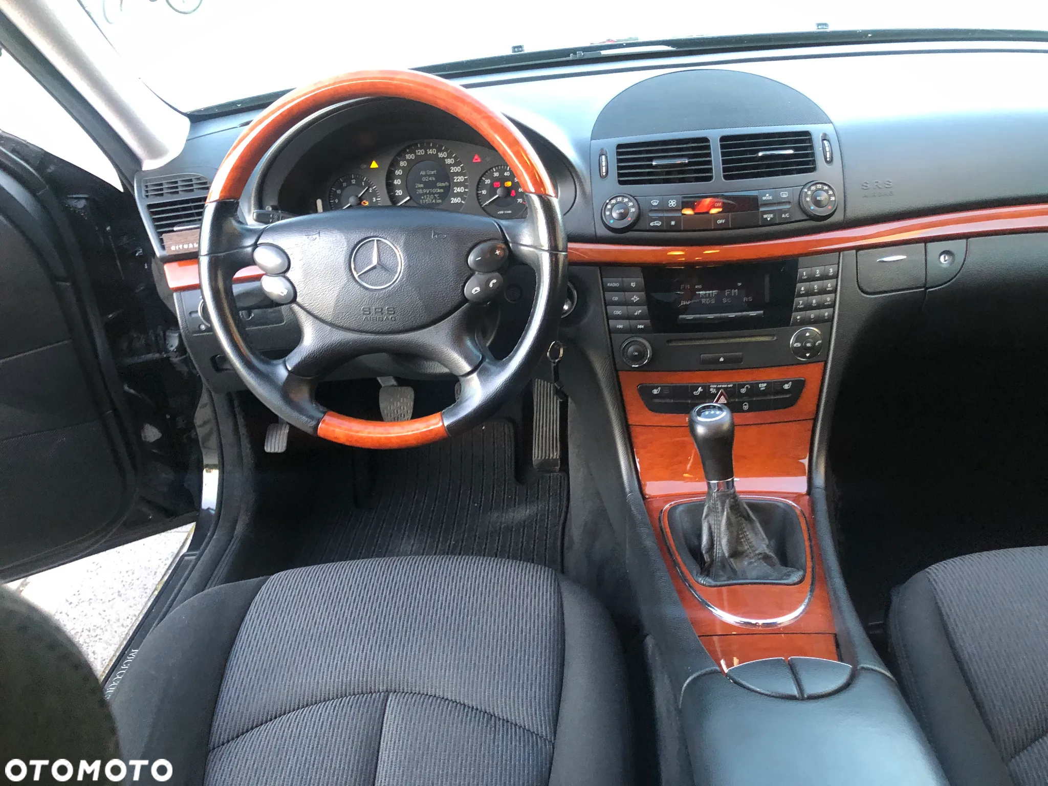 Mercedes-Benz Klasa E 200 Kompressor Classic - 9