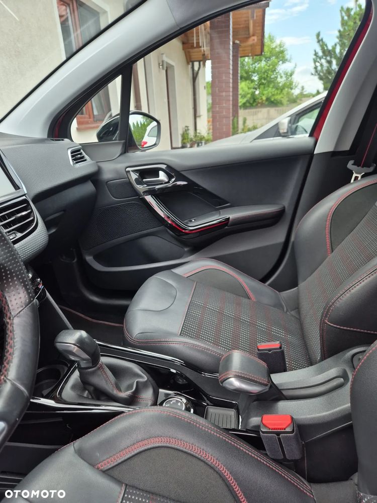Peugeot 2008 1.2 Pure Tech GPF Allure S&S - 10