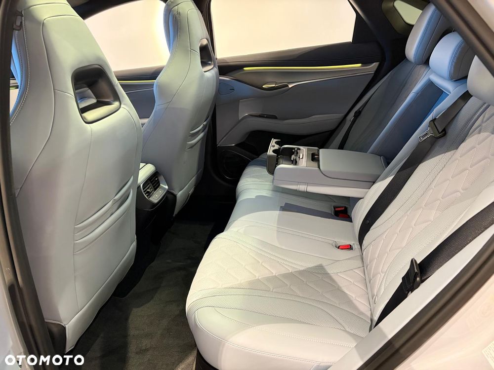 BYD Sealion 7 91.3kWh Excellence AWD - 7