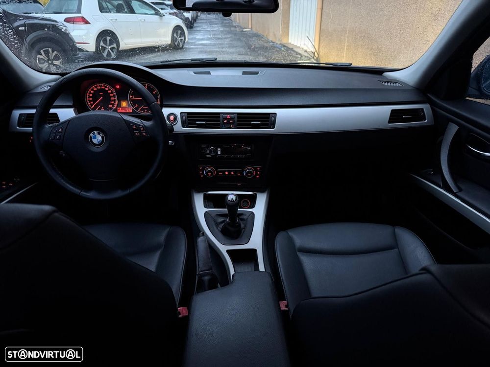 BMW 318 d Sport Line - 5