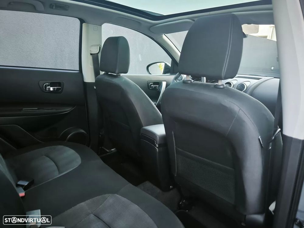 Nissan Qashqai 1.5 dCi Tekna Premium 18 - 29