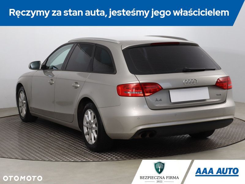 Audi A4 Avant - 5