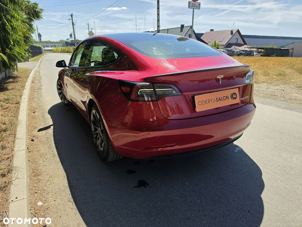 Tesla Model 3 - 12