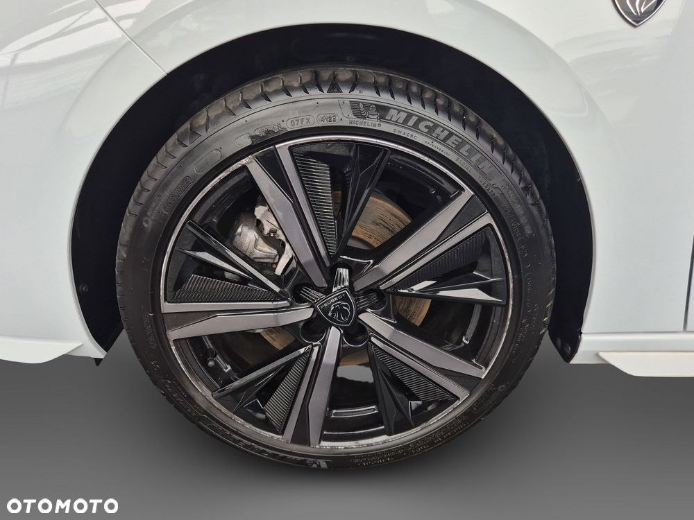 Peugeot 308 1.2 PureTech GT S&S EAT8 - 11