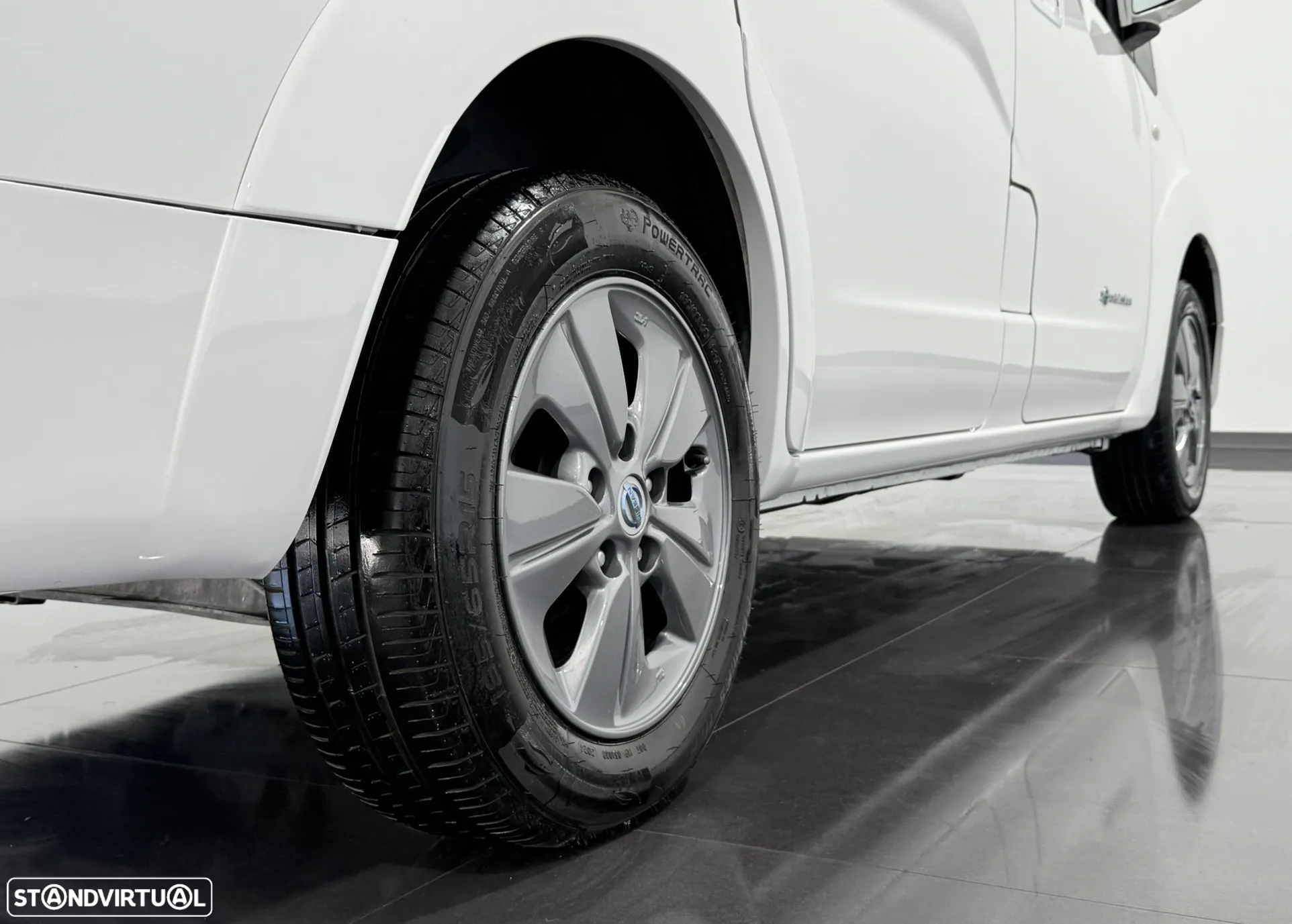 Nissan NV200 Evalia - 52