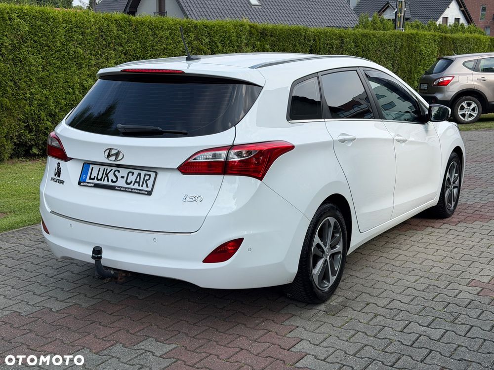 Hyundai i30 blue Kombi 1.4 YES Silver - 5