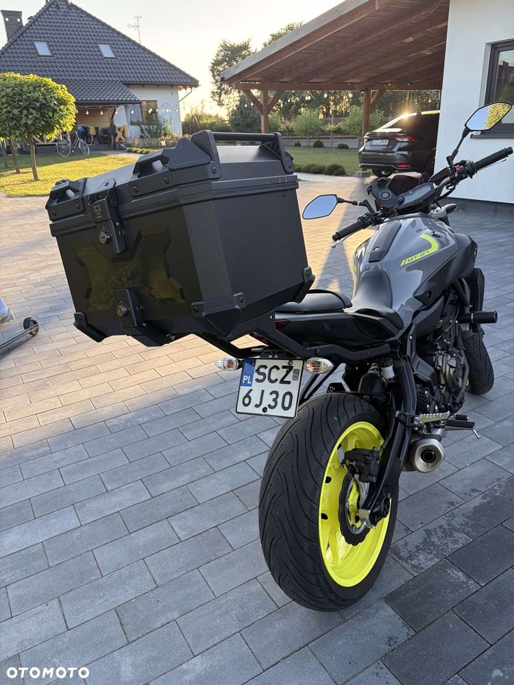 Yamaha MT - 5