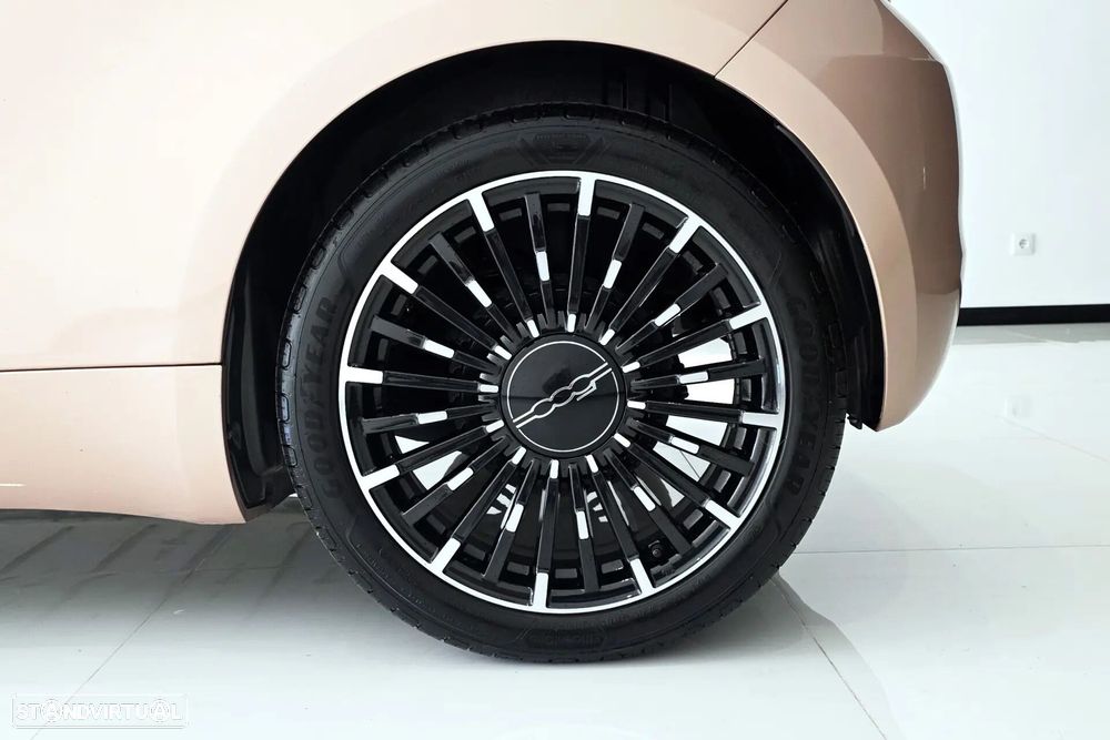 Fiat 500e 42kWh la Prima (by Bocelli) - 30