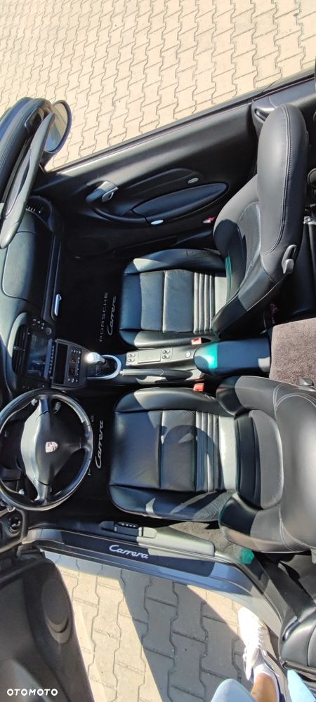 Porsche 911 Carrera Cabrio - 8
