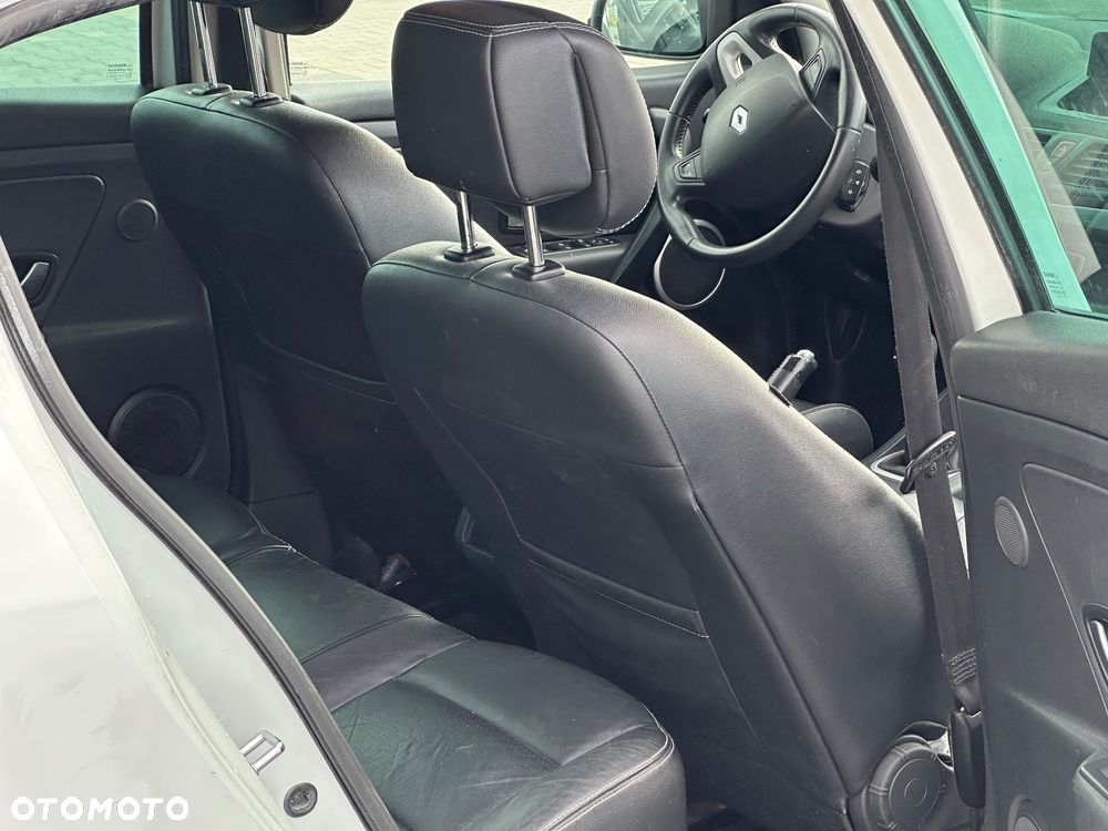 Renault Megane 1.9 dCi Privilege - 11
