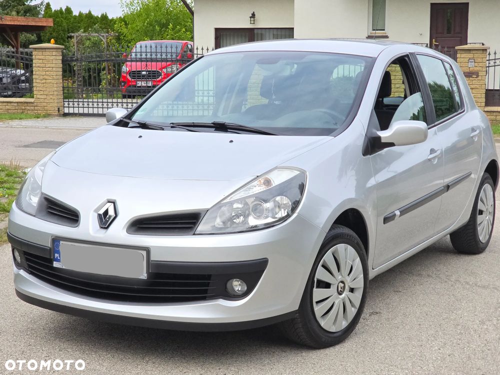 Renault Clio - 1