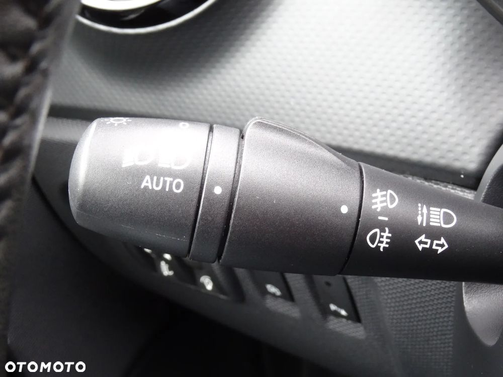 Renault Captur 0.9 Energy TCe Intens EU6 - 26