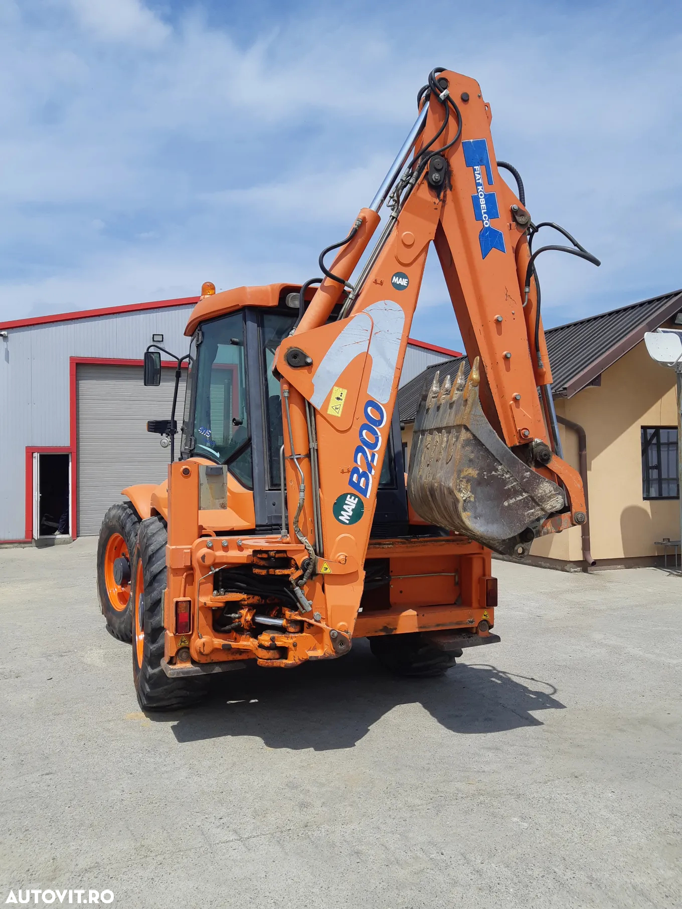 FIAT KOBELCO B200 - 10