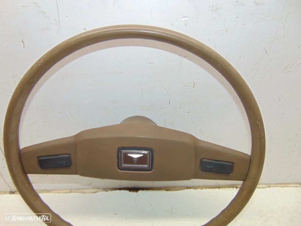 Toyota Hiace LH20 volante - 4