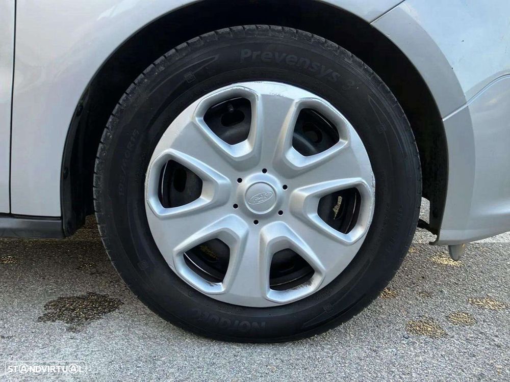 Ford Tourneo Courier 1.0 EcoBoost Ambiente - 17