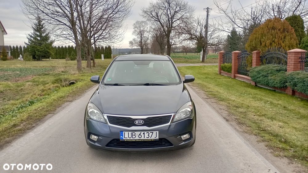 Kia Ceed 1.4 CVVT Attract - 1