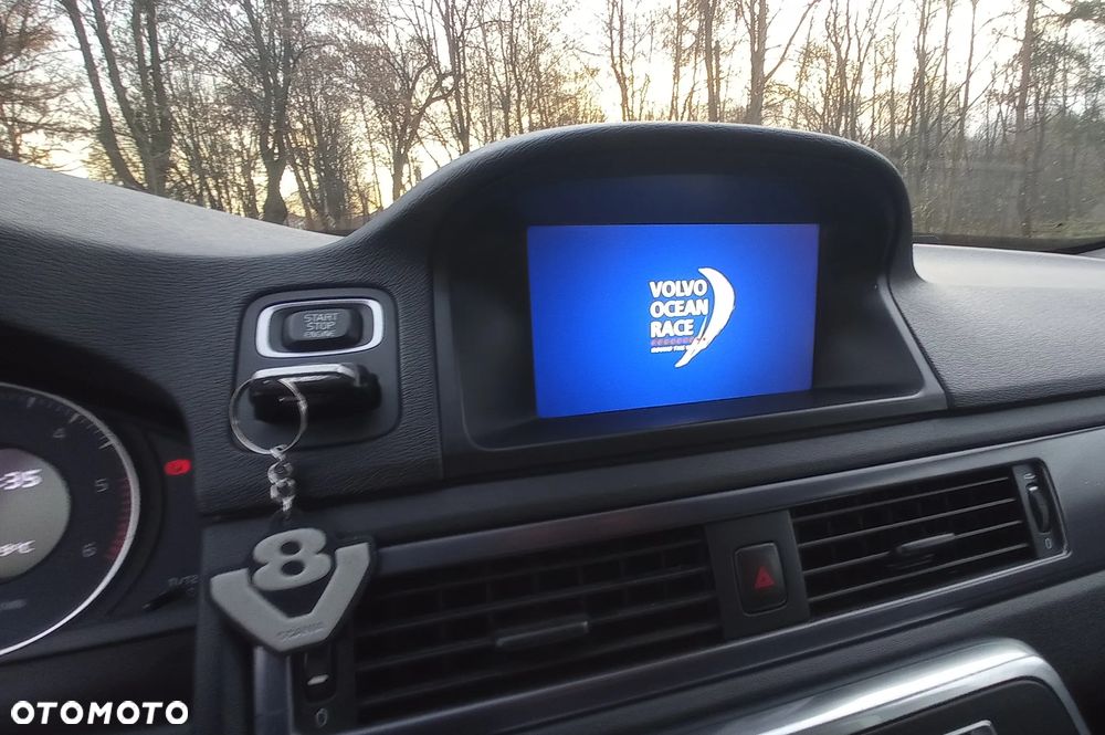 Volvo V70 D4 Ocean Race - 14