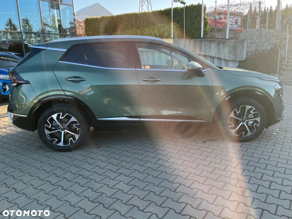 Kia Sportage 1.6 T-GDI HEV Business Line 2WD - 8