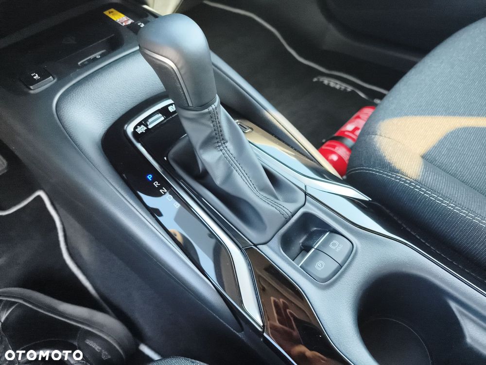 Toyota Corolla 1.8 Hybrid Style - 23